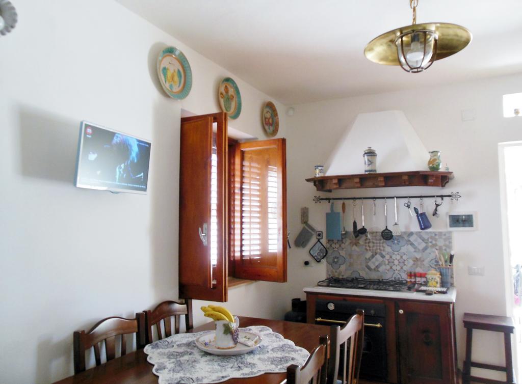 דירות מונדלו Casa Perciata - Locazione Turistica מראה חיצוני תמונה